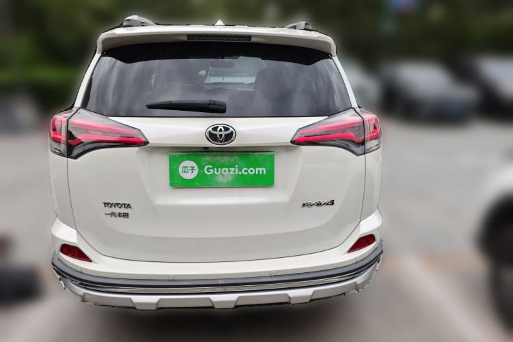 Used Toyota RAV4 2019 2.0L CVT Two-Wheel Drive Fashion X Limited Edition China VI Standard