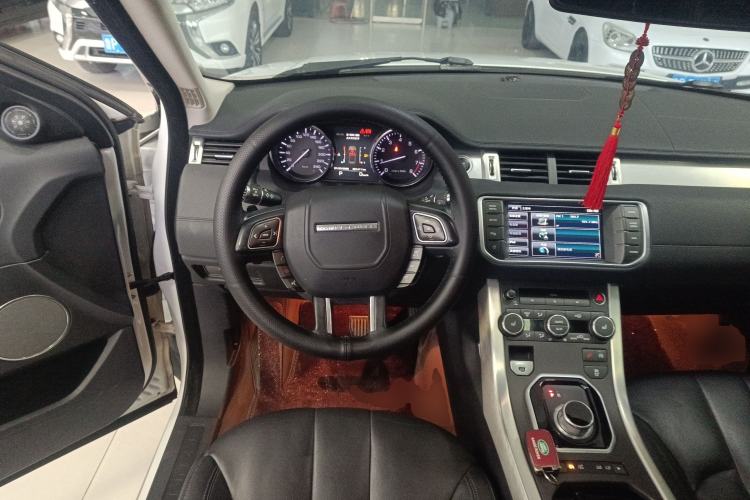 Used Land Rover Range Rover Evoque 2015 2.0T Five-Door Zhiyao Edition
