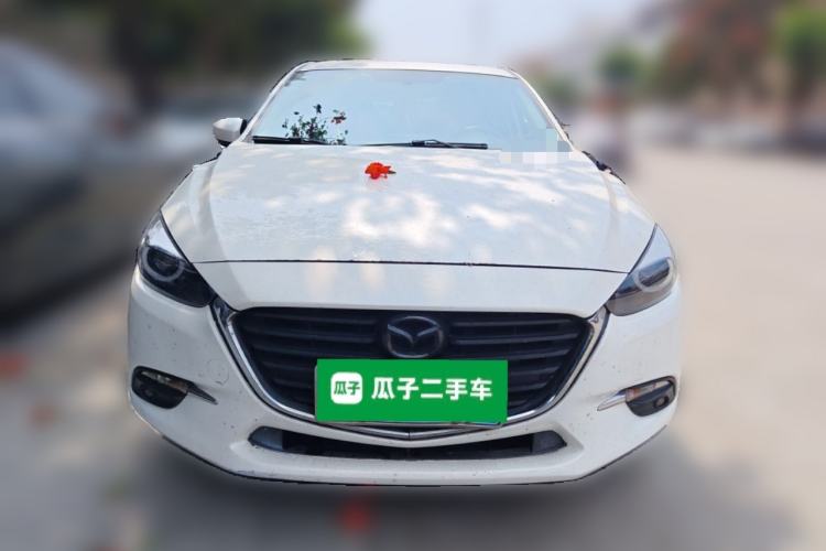 Used Mazda 3 Axela 2019 Cloud-Controlled Version Hatchback 2.0L Automatic Luxury Model China VI Standard