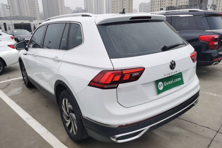 Used Volkswagen Tiguan L 2024 300TSI Automatic Two-Wheel Drive Smart Edition Rear Left 45 Deg