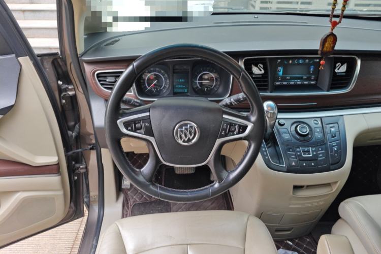 Used Buick GL8 2017 25S Luxury Version China V Standard Steering Wheel