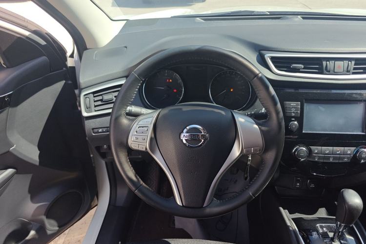 Used Nissan Qashqai 2017 2.0L CVT Smart Enjoyment Version China VI Standard