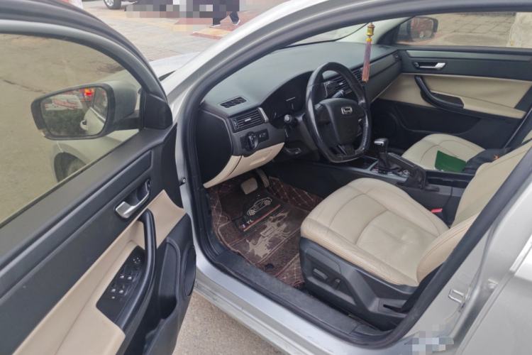 Used Qoros 3 2014 Sedan 1.6L Automatic Zhiyue Model
