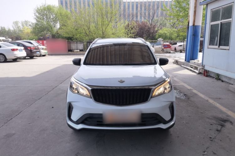 Used Livan X3 PRO 2022 1.5L Manual Little Cutie Front