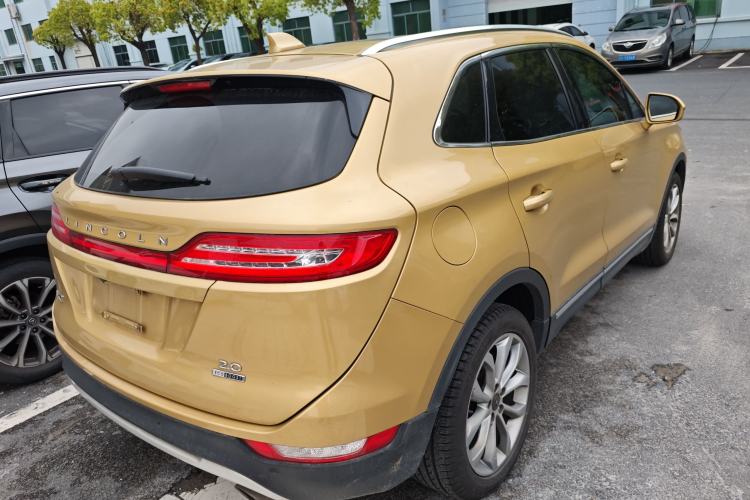 Used Lincoln MKC 2014 2.0T Two-Wheel-Drive Luxury Edition Rear Right 45 Deg