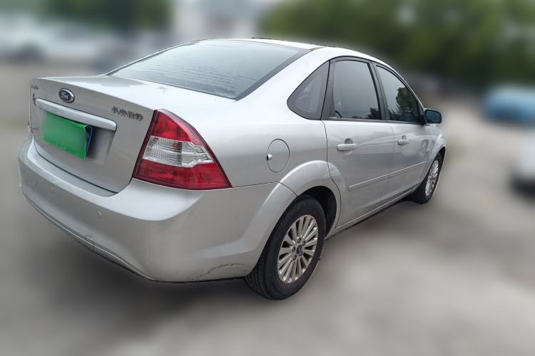 Used Ford Focus 2013 Sedan Classic 1.8L Manual Fashion Edition Rear Right 45 Deg