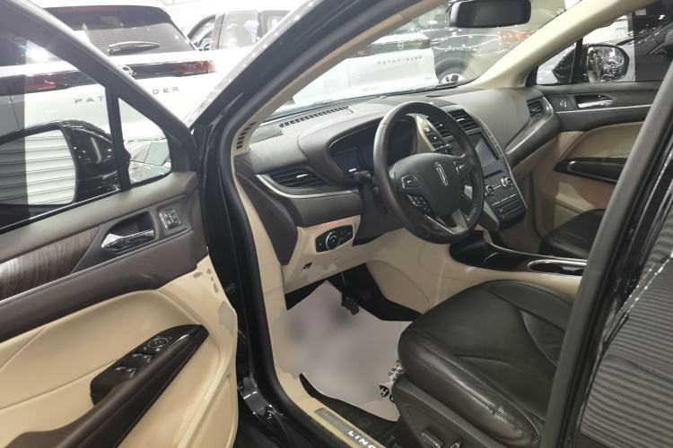 Used Lincoln MKC 2019 2.0T Two-Wheel Drive Zunya Version China VI Standard
