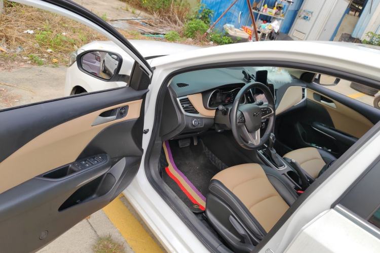 Used Chevrolet Monza 2020 320 Automatic Enjoyment Edition Driver Seat