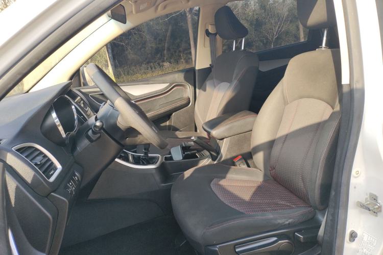 Used Baojun 560 2016 1.8L Manual Comfort Edition