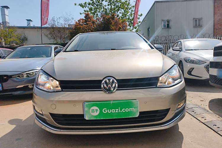 Used Volkswagen Golf 2017 1.6L Automatic Comfort Million-Vehicle Anniversary Edition