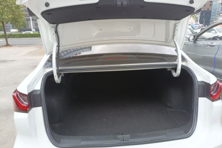 Used Roewe i5 2023 1.5L CVT Luxury Edition