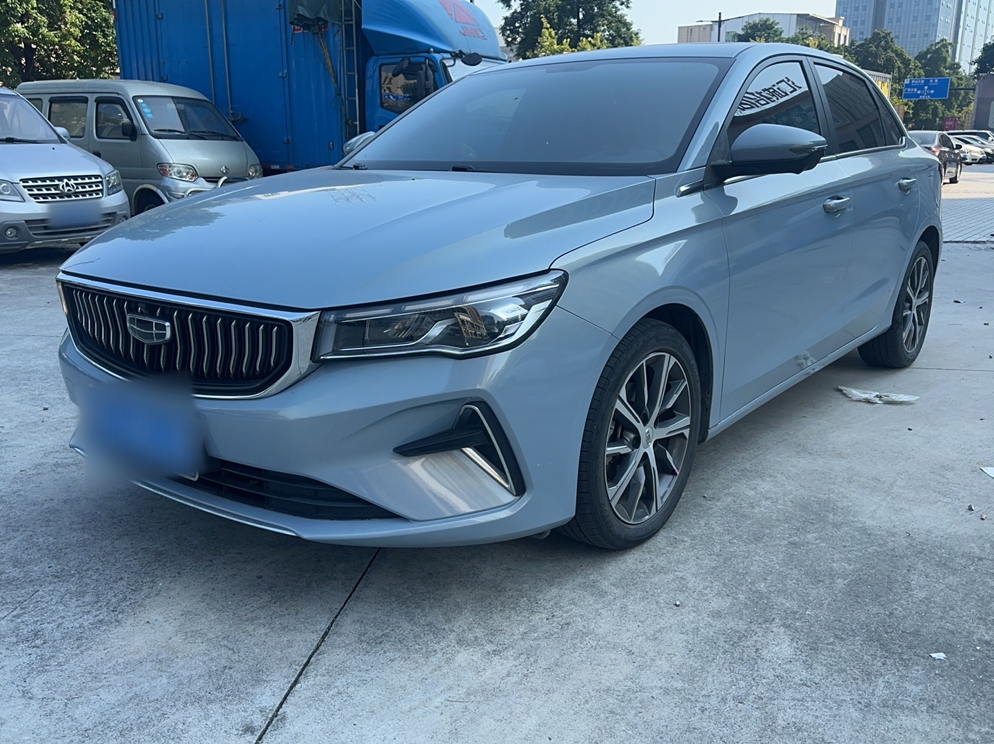 Geely Auto Emgrand 2023 4th Generation Champion Edition 1.5L CVT Prestige Model — снимка 3