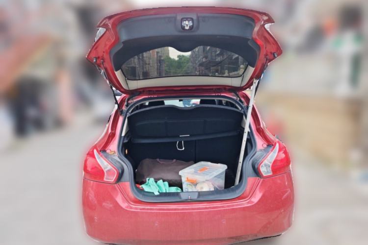 Used Nissan Tiida 2011 1.6L CVT Smart Version