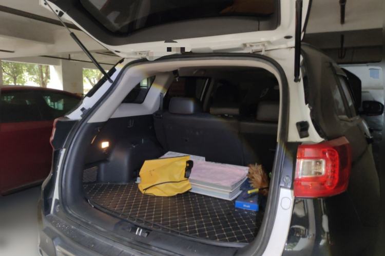 Used CHANGAN CS75 2014 2.0L Manual Luxury Version China IV Standard