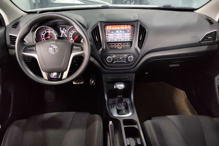 Used MG GT 2015 1.5T Automatic Fashion Edition Center Console