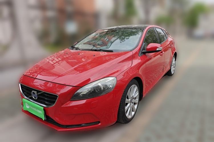 Used Volvo V40 2015 1.6T Zhiyi Edition
