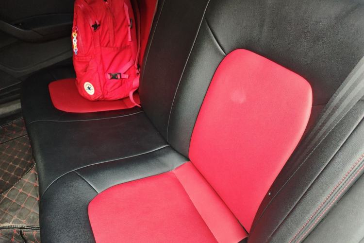 Used Skoda Rapid 2016 1.6L Manual Front-Wheel-Drive Version Left Rear Seat