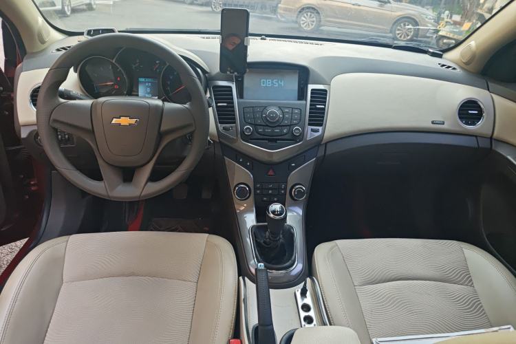 Used Chevrolet Cruze 2015 1.5L Classic SE MT