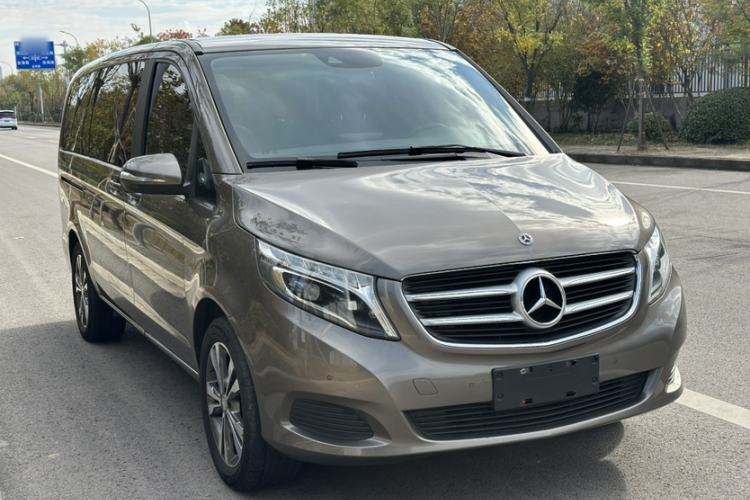 Used Mercedes-Benz V-Class 2017 V 260 Avantgarde Edition