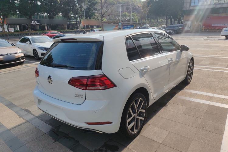 Used Volkswagen Golf 2020 280TSI DSG Comfort Version Rear Right 45 Deg