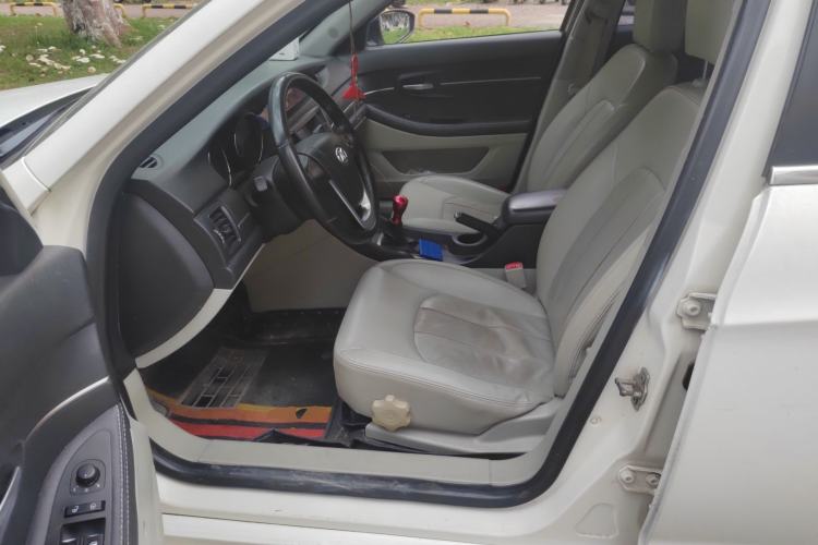 Used BAIC Senova D50 2014 1.5L manual comfort version Left Front Seat