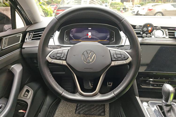 Used Volkswagen Magotan 2020 330TSI DSG Luxury Edition Steering Wheel