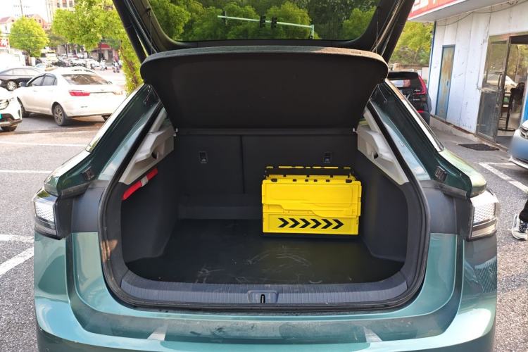 Used Volkswagen ID.7 VIZZION 2024 First Edition Trunk