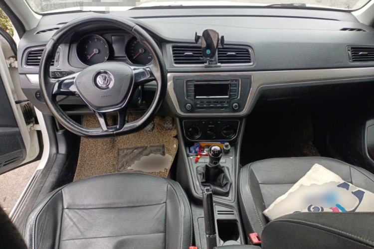 Used Volkswagen Lavida 2015 1.6L Manual Comfort Edition