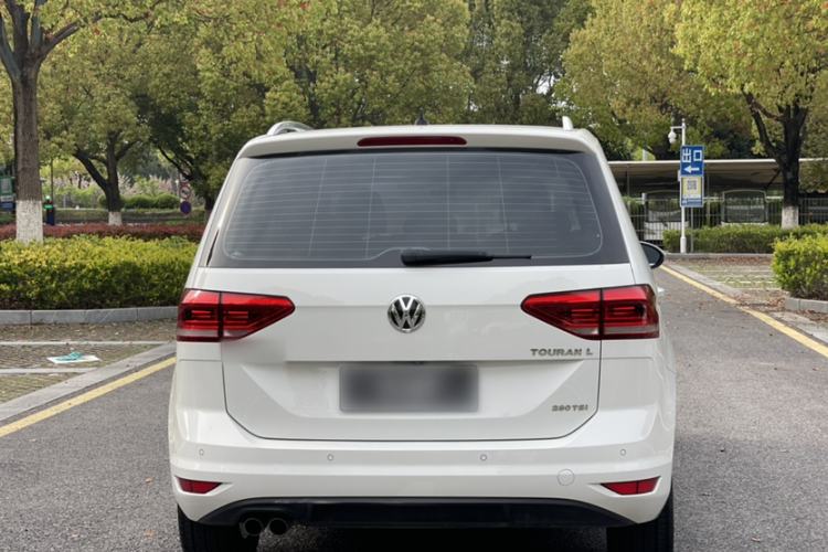 Used Volkswagen Touran 2021 Touran L 280TSI DSG Comfort Edition 7 Seats Exterior 2