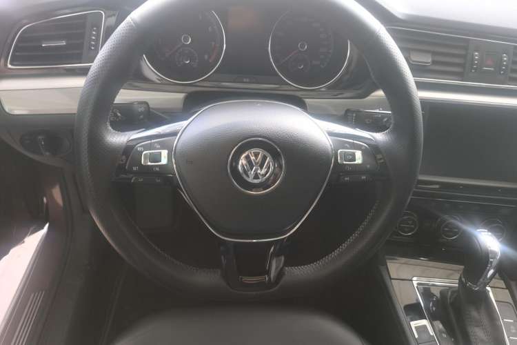 Used Volkswagen Lamando 2018 280TSI DSG Comfort Edition