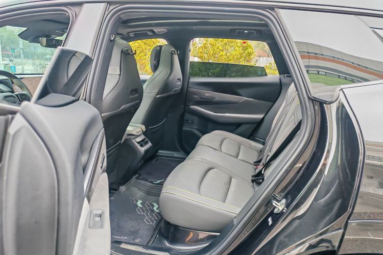 Used Lynk & Co 08 EM-P 2024 120km Long-Range Plus
