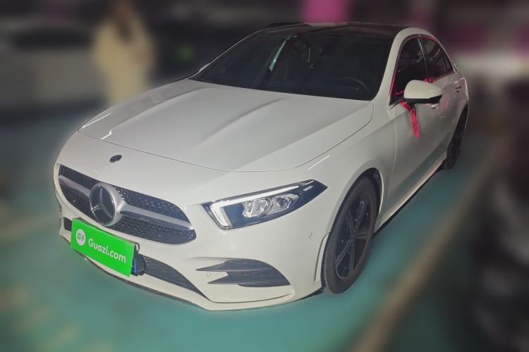 Used Mercedes-Benz A-Class 2022 Second Facelift A 200 L Sport Sedan Fashion Version