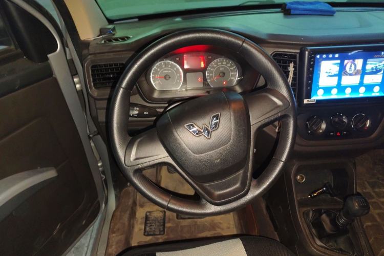 Used Wuling Hongguang V 2019 1.5L Jingqu Version China VI LAR Steering Wheel