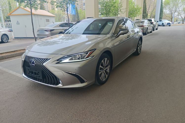 Used Lexus ES 2018 300h Premier Edition China V Standard