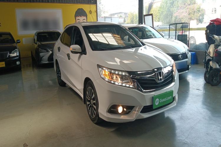 Used Honda Crider 2015 1.8L automatic comfort version
