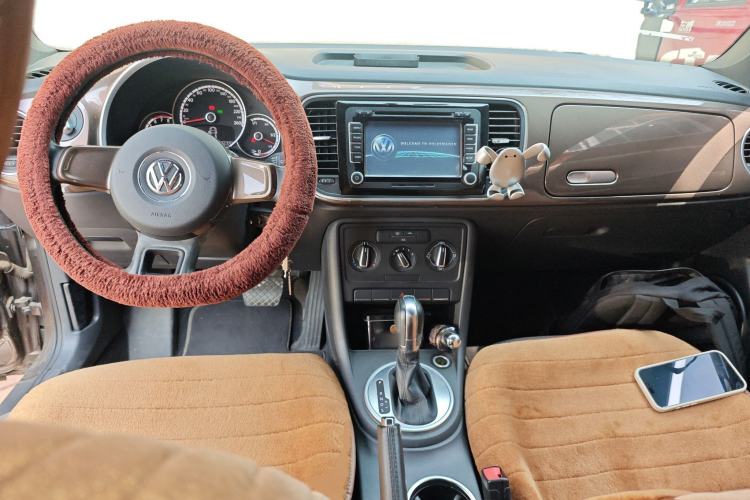 Used Volkswagen Beetle 2014 1.2TSI Fashion Edition Center Console