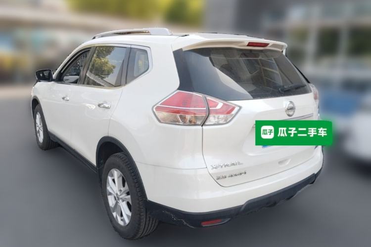 Used Nissan X-Trail 2015 2.5L CVT Leading MAX Edition 4WD
