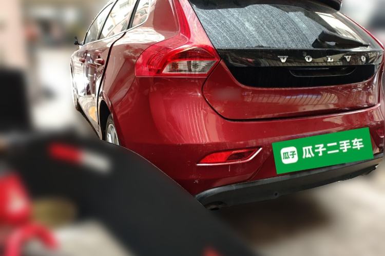 Used Volvo V40 2015 1.6T Zhiya Edition
