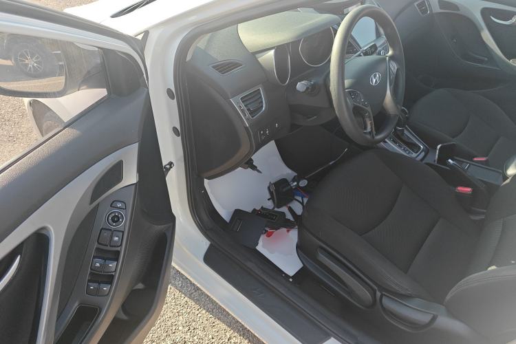 Used Hyundai Elantra (5th Generation / Langdong) 2016 1.6L Automatic Prestige Model