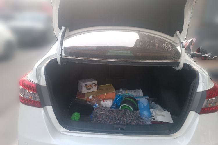 Used Nissan Sylphy 2014 1.6XV CVT Deluxe Edition Trunk