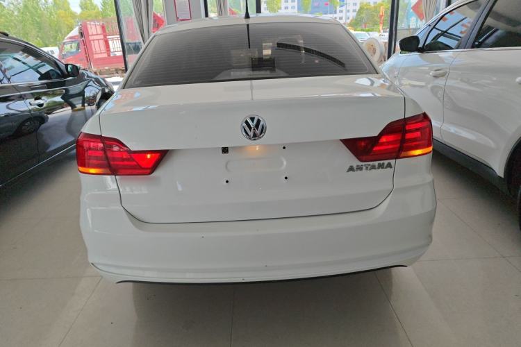 Used Volkswagen Santana 2018 1.5L Automatic Fashion Edition Rear