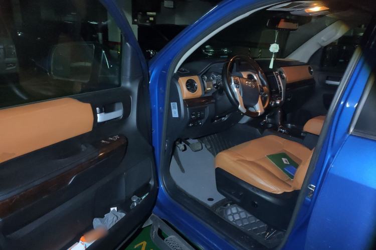 Used Toyota Tundra  Driver Seat