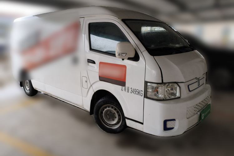 Used Farizon Xingxiang E6 2022 Van with High Roof Equipped with CATL 50.23 kWh Battery