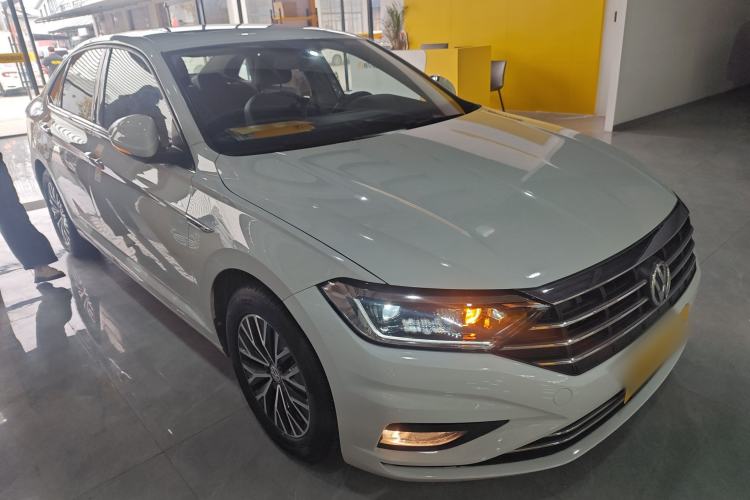 Used Volkswagen Sagitar 2021 280TSI DSG Comfort Connect Edition Front Right 45 Deg