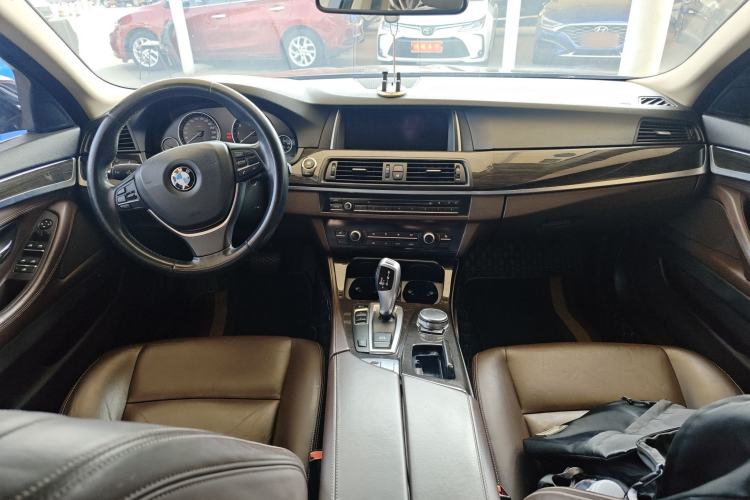 Used BMW 5 Series 2014 525Li Luxury Design Package
