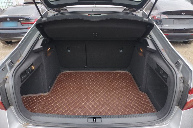 Used Skoda Superb 2016 TSI330 DSG Smart Drive Edition Trunk