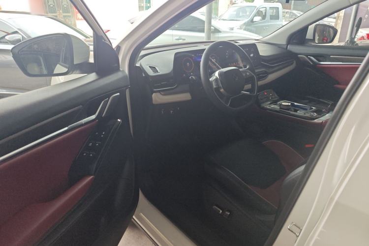 Used SOL QX 2021 300T DCT Prestige Smart Connectivity Version Driver Seat