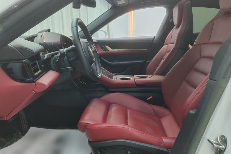 Used Porsche Taycan 2022-Year Updated Taycan