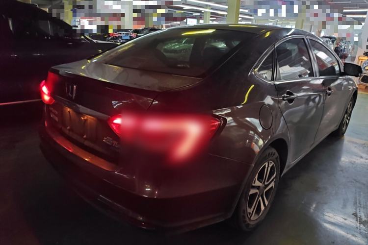 Used Luxgen 5 2015 1.8T Automatic ZhiZun Model
