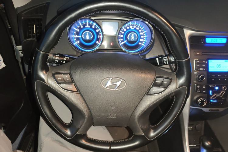 Used Hyundai Sonata 2013 2.0L Automatic Luxury Edition
